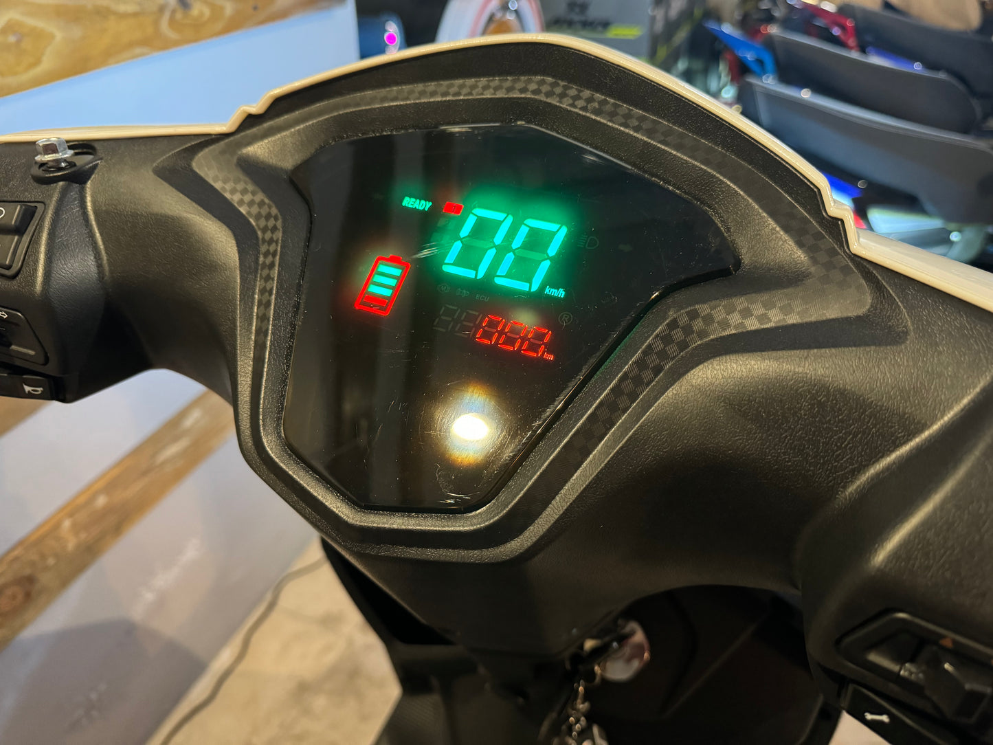 Scooter Elétrica NeoVolt Pulse Lítio 72v 20AH