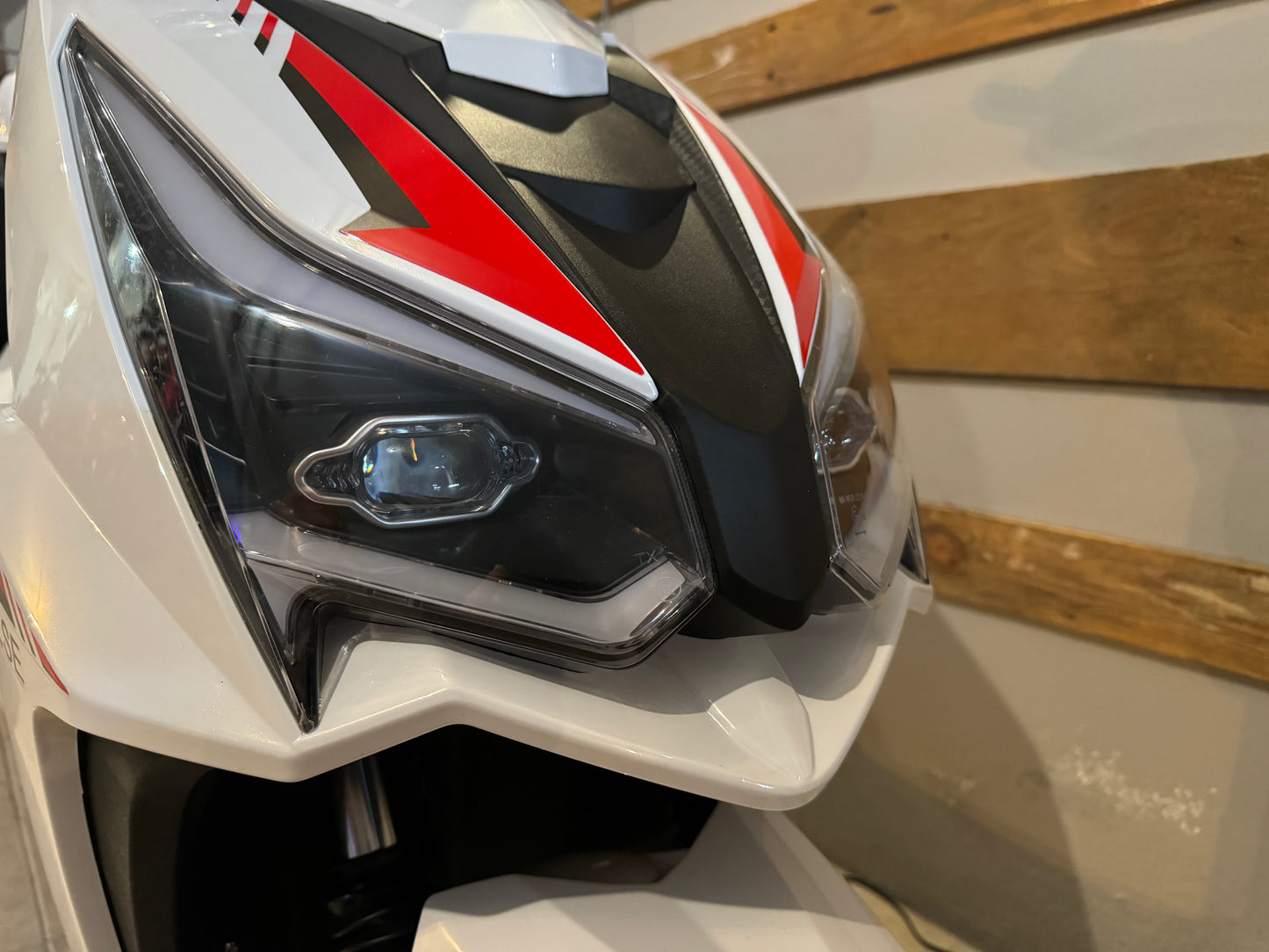 Scooter Elétrica NeoVolt Pulse Lítio 72v 20AH