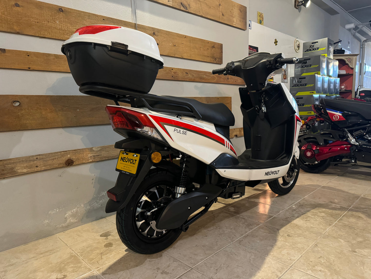 Scooter Elétrica NeoVolt Pulse Lítio 72v 20AH