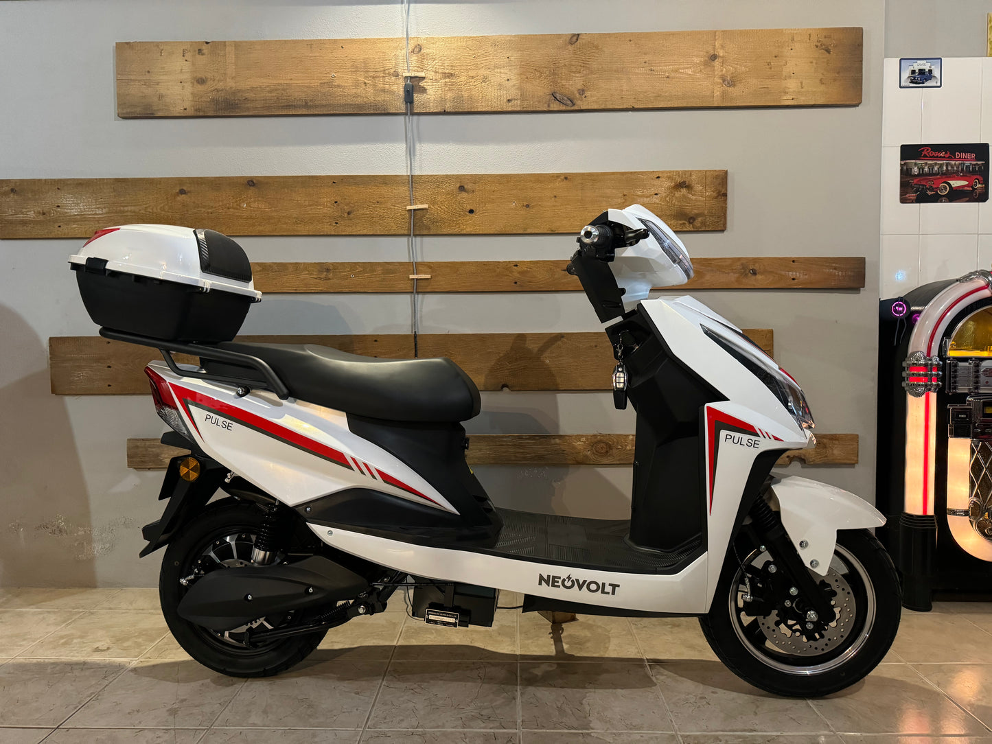 Scooter Elétrica NeoVolt Pulse Lítio 72v 20AH
