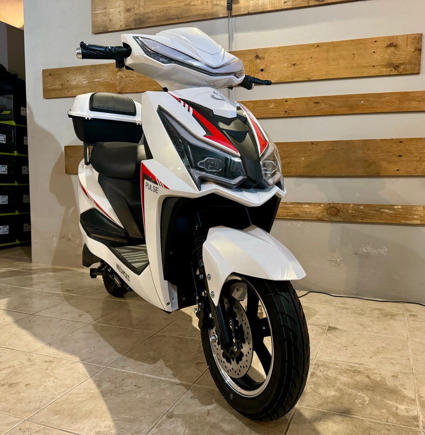 Scooter Elétrica NeoVolt Pulse Lítio 72v 20AH