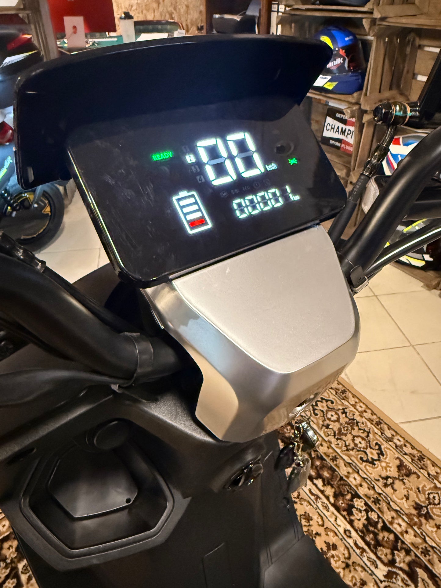 Scooter Elétrica Mytos Neo 50cc 140km autonomia