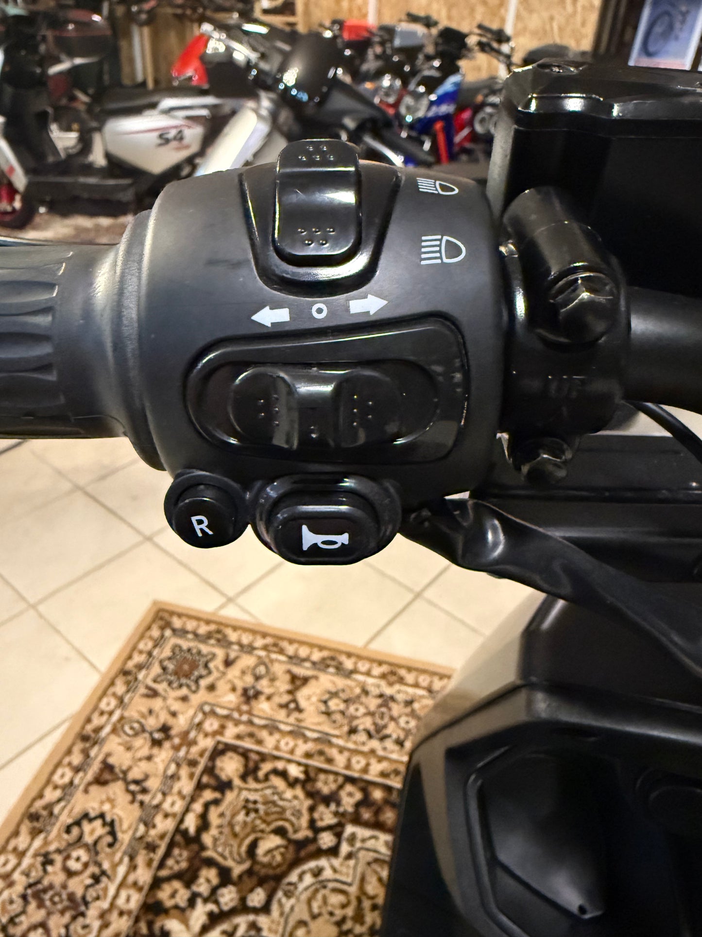 Scooter Elétrica Mytos Neo 50cc 140km autonomia