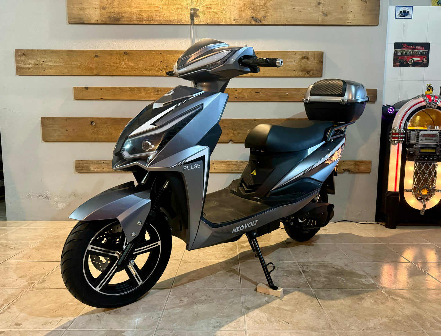 Scooter Elétrica NeoVolt Pulse 72v