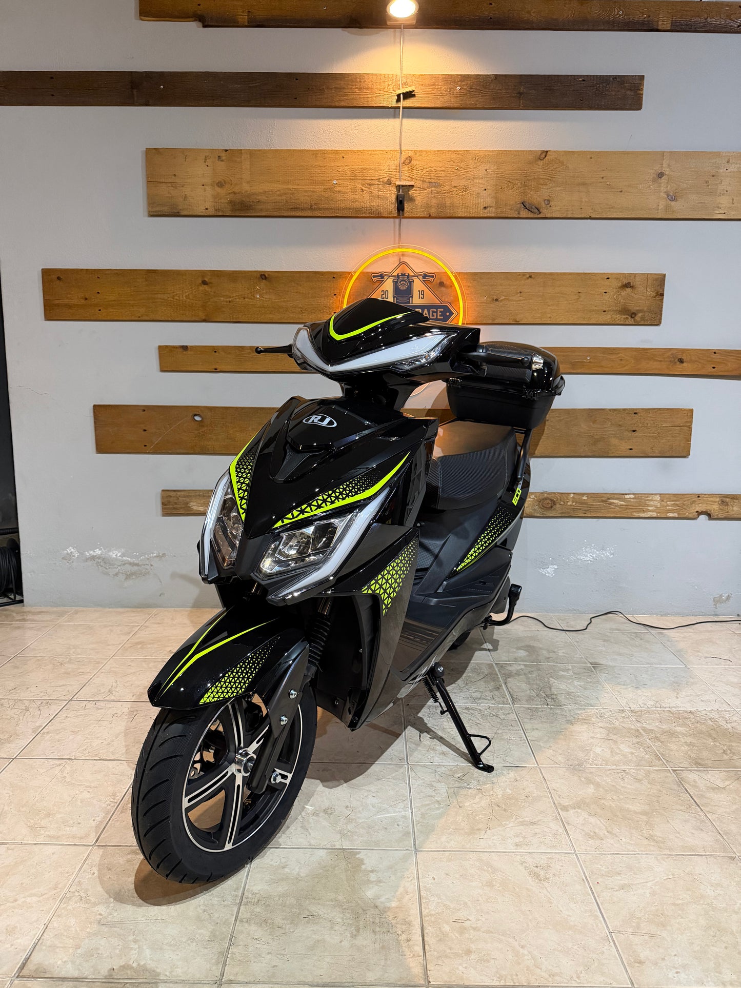 RJ Ecoboost 72V