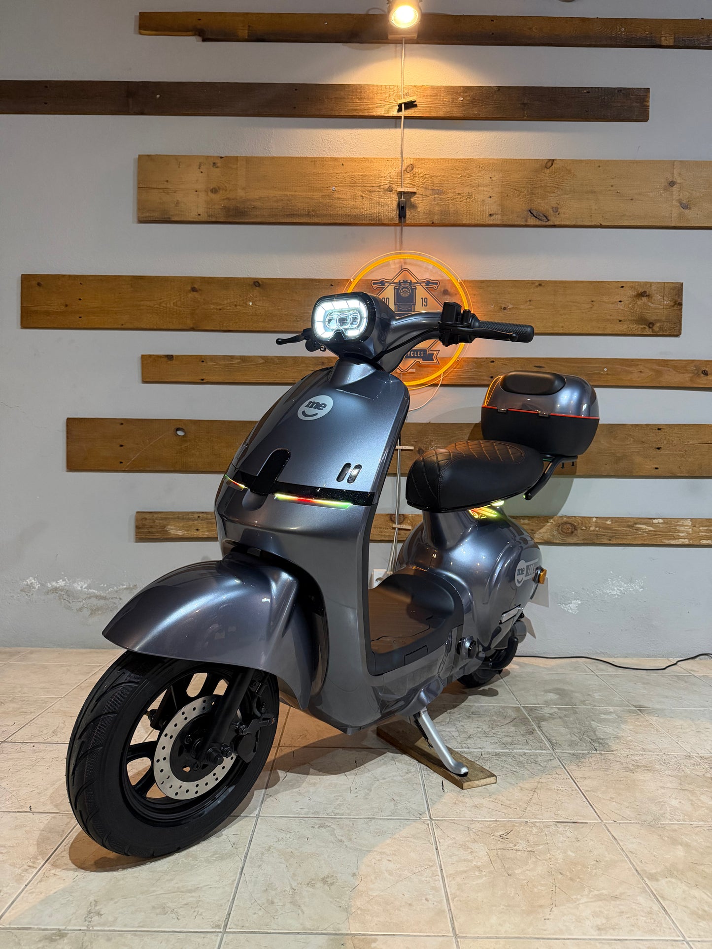 Scooter Elétrica Sem Carta M.E.  Ion Lítio