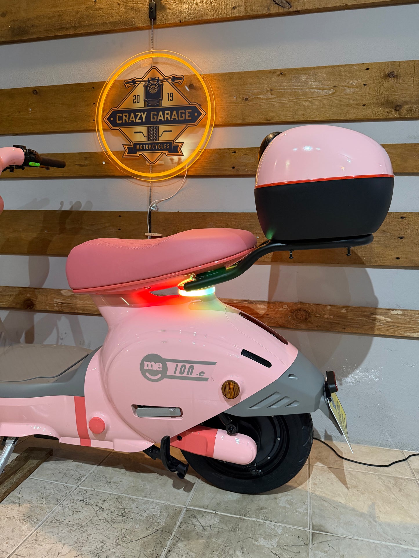 Scooter Elétrica Sem Carta M.E.  Ion Lítio