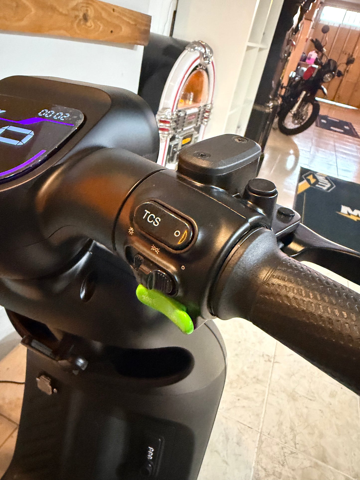 Scooter Elétrica Sem Carta M.E.  Ion Lítio
