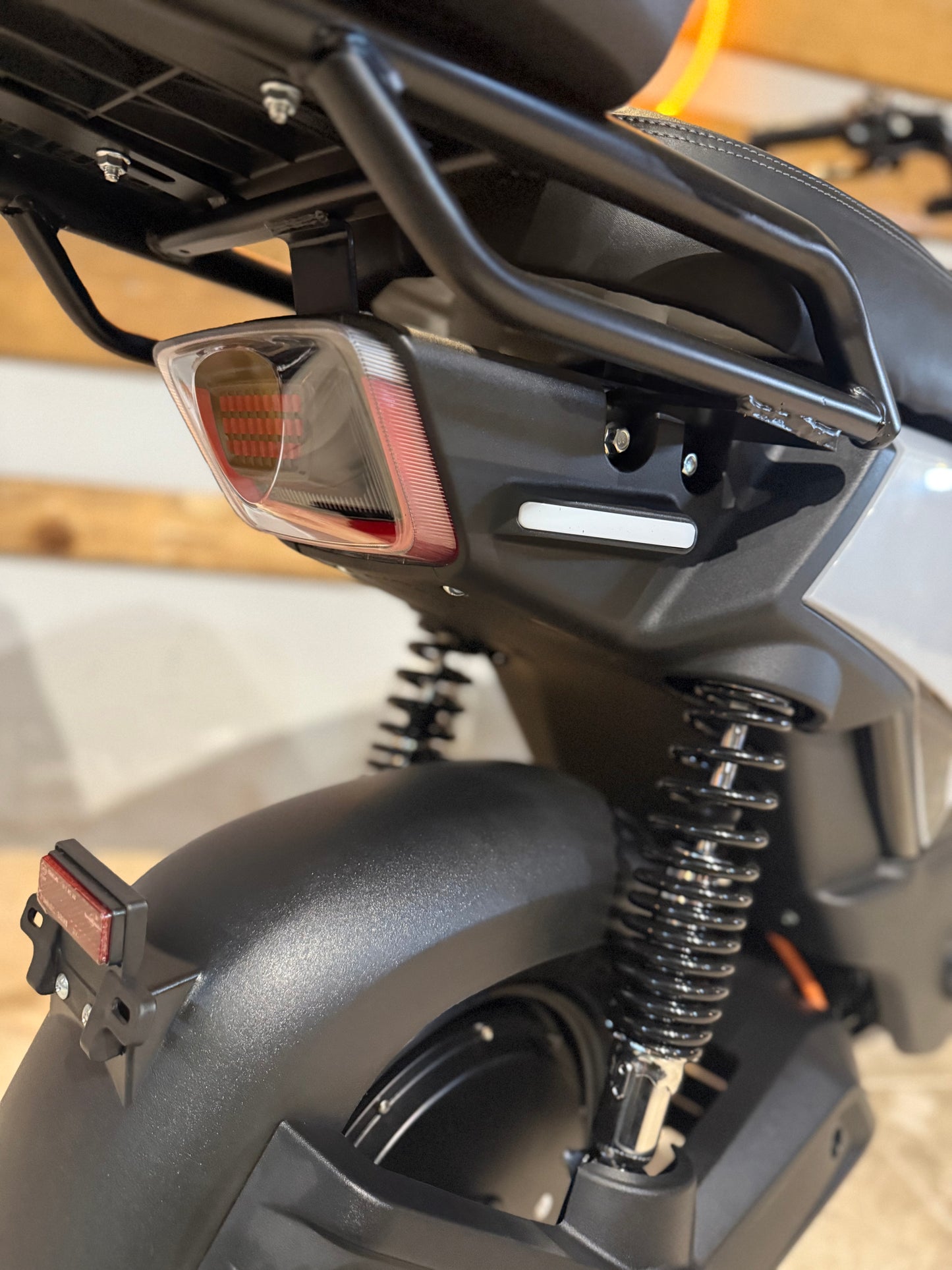 Scooter Elétrica Vortex 72V Mig Lítio Cinza