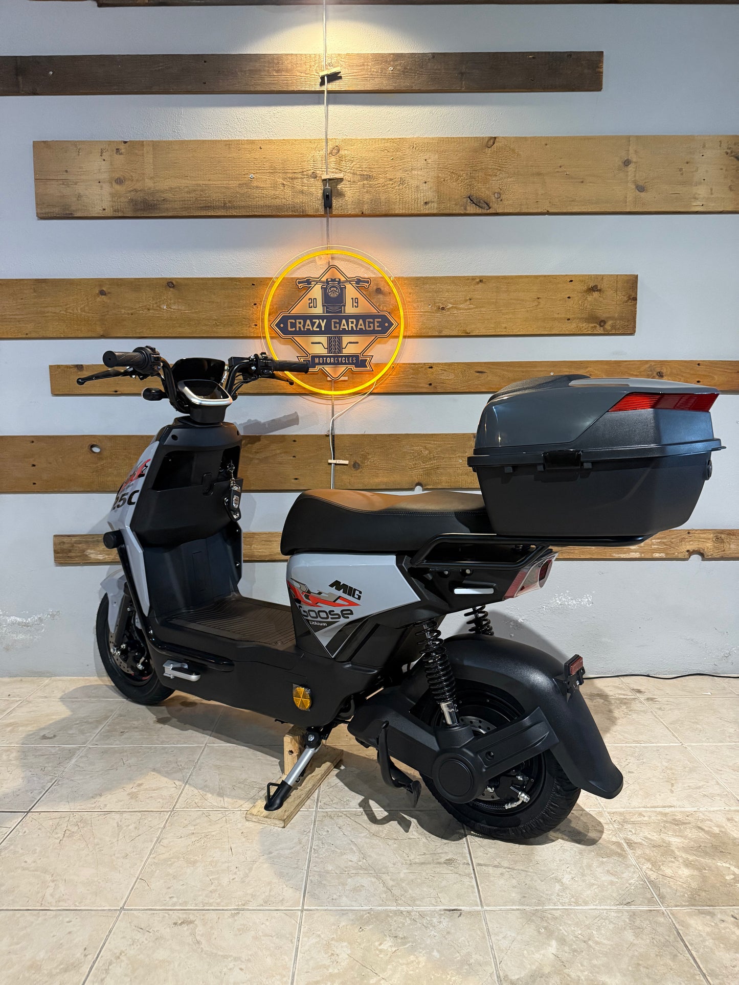 Scooter Elétrica Vortex 72V Mig Lítio Cinza