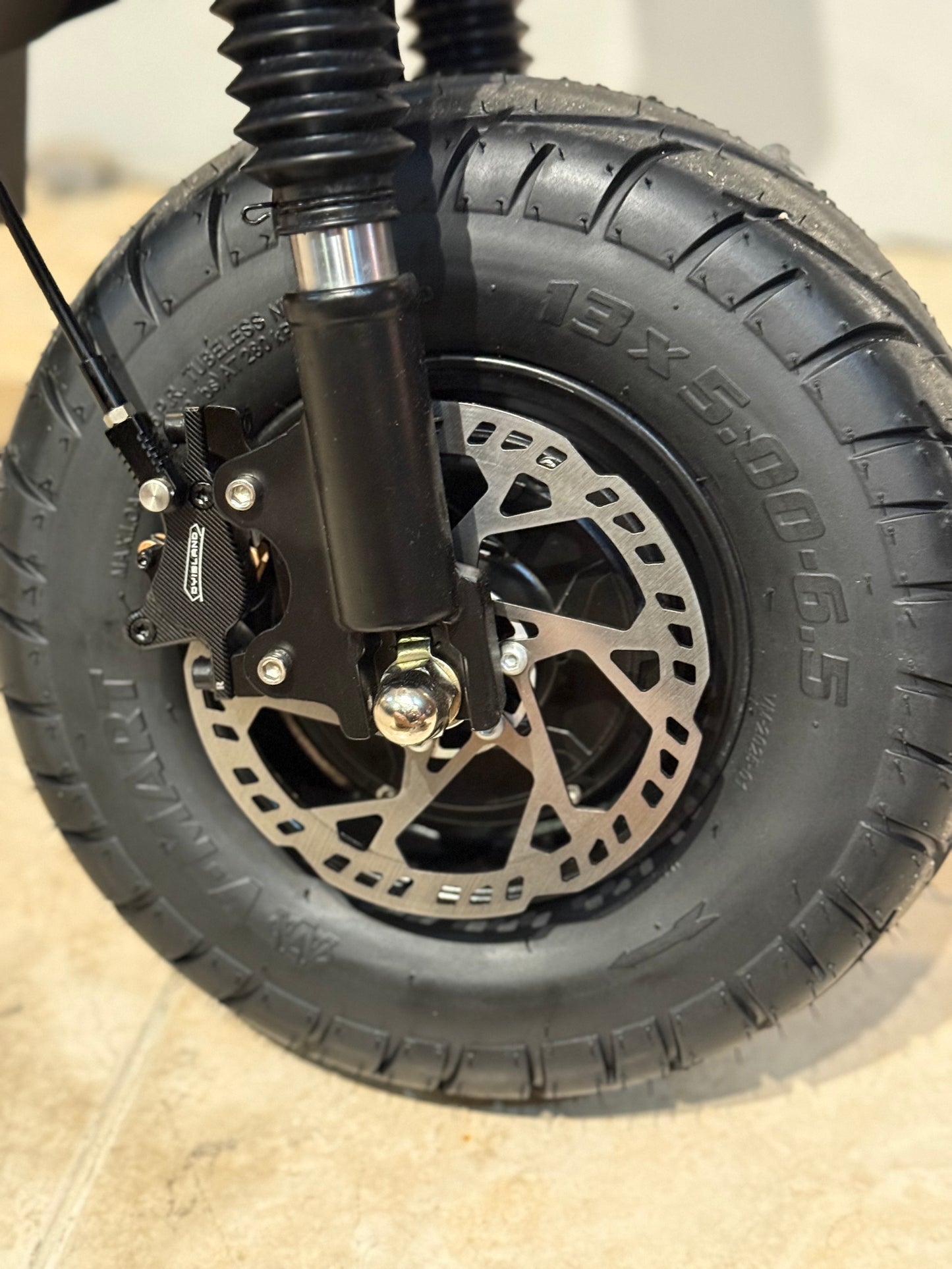 Trotinete Elétrica Toursor       10 000W