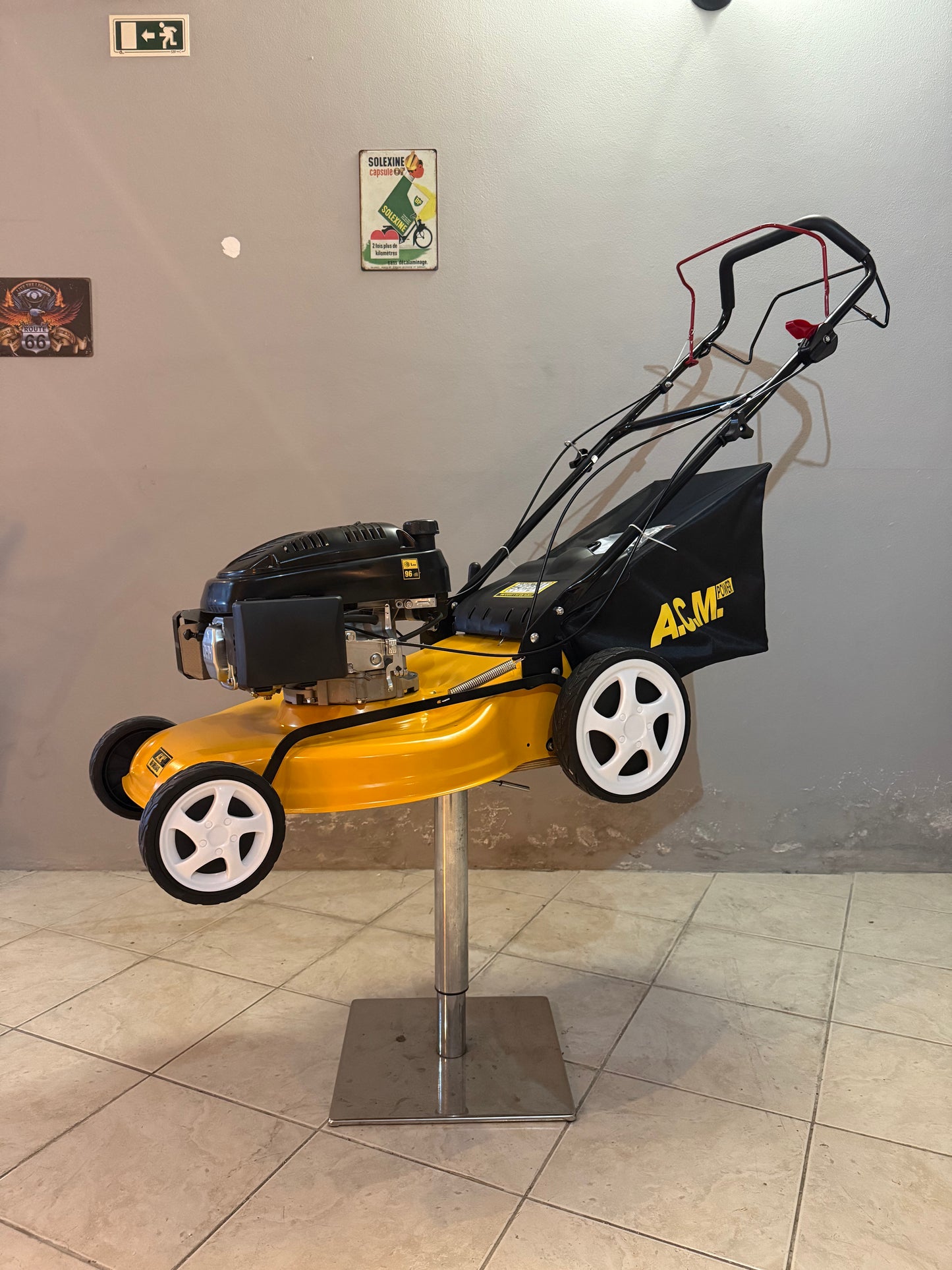 Corta Relva c/tracção A.C.M. Power