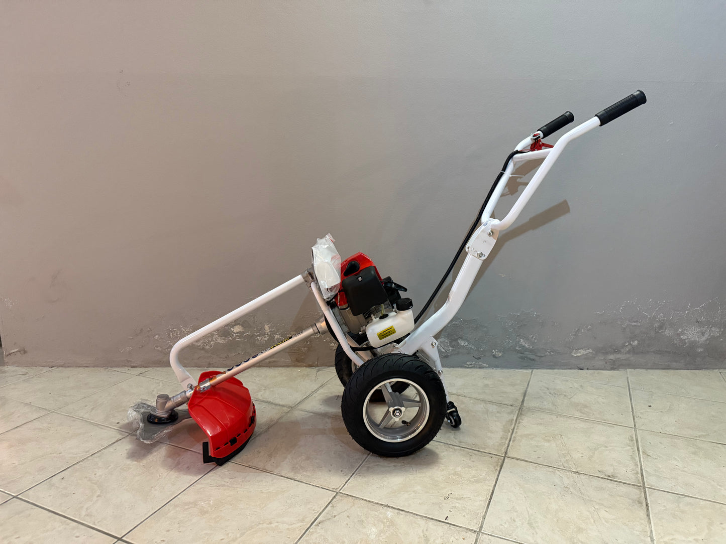 Roçadora com rodas A.C.M. Power