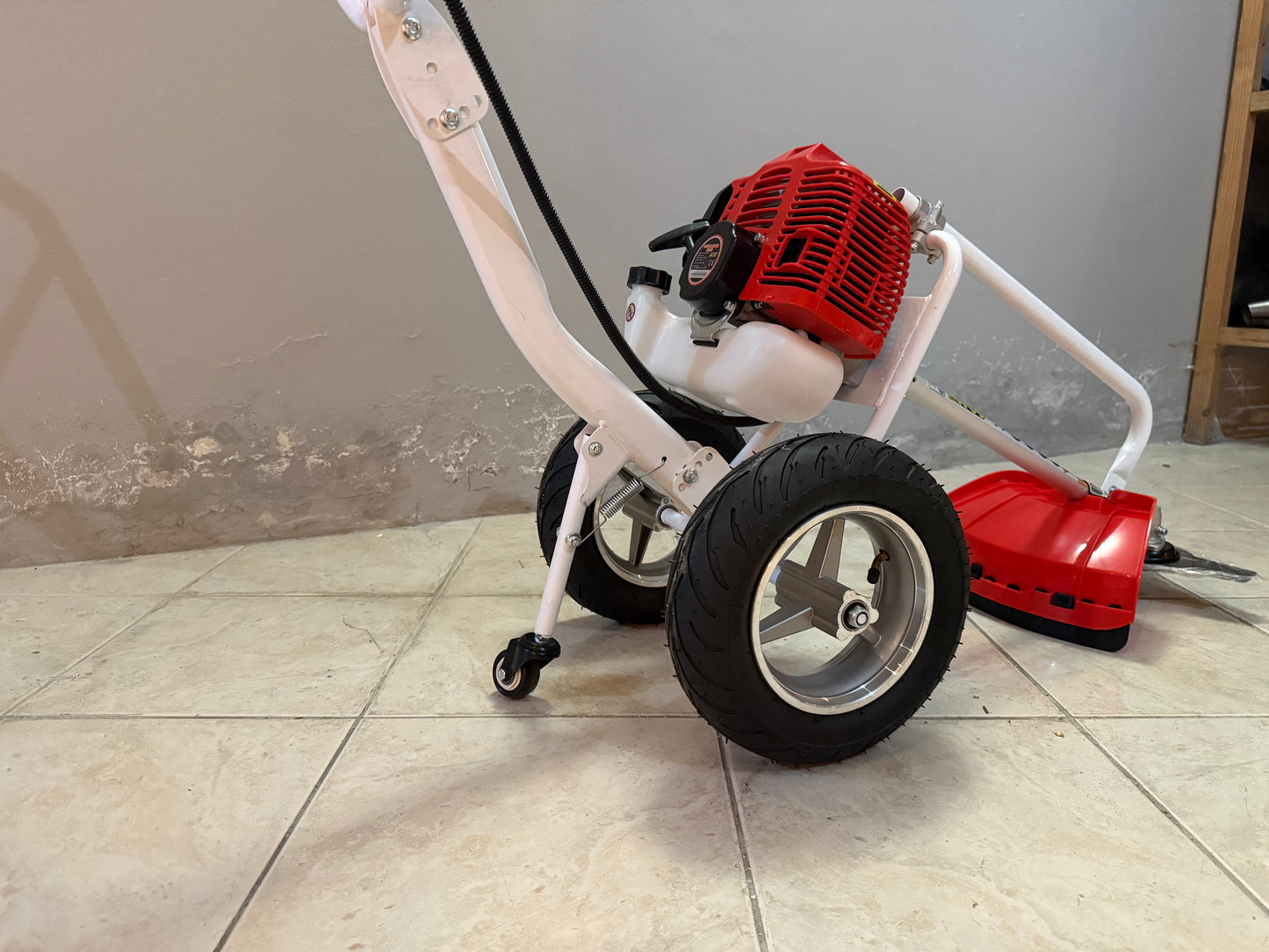 Roçadora com rodas A.C.M. Power