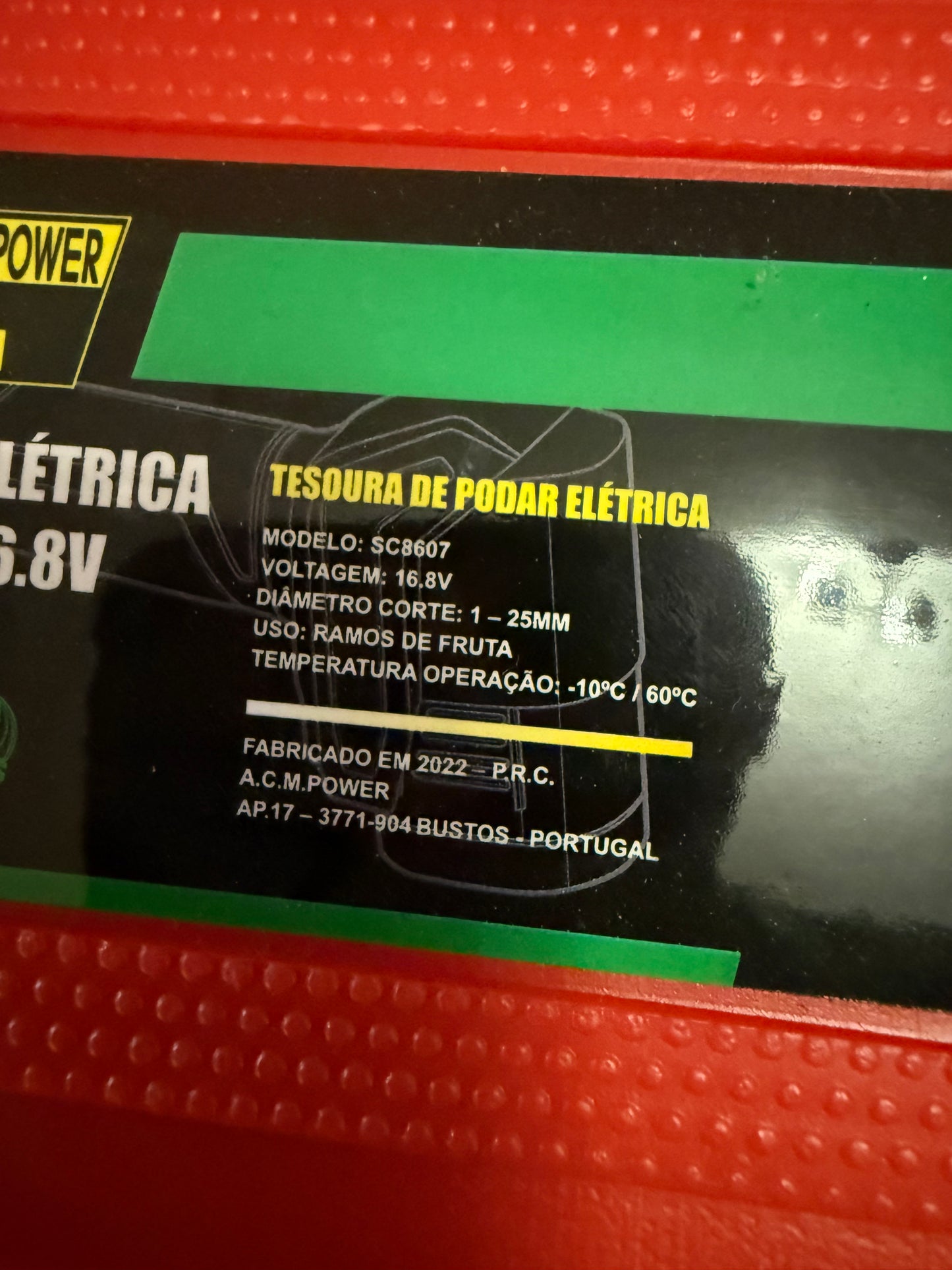 Tesoura de Poda Elétrica 16,8V c/2 baterias