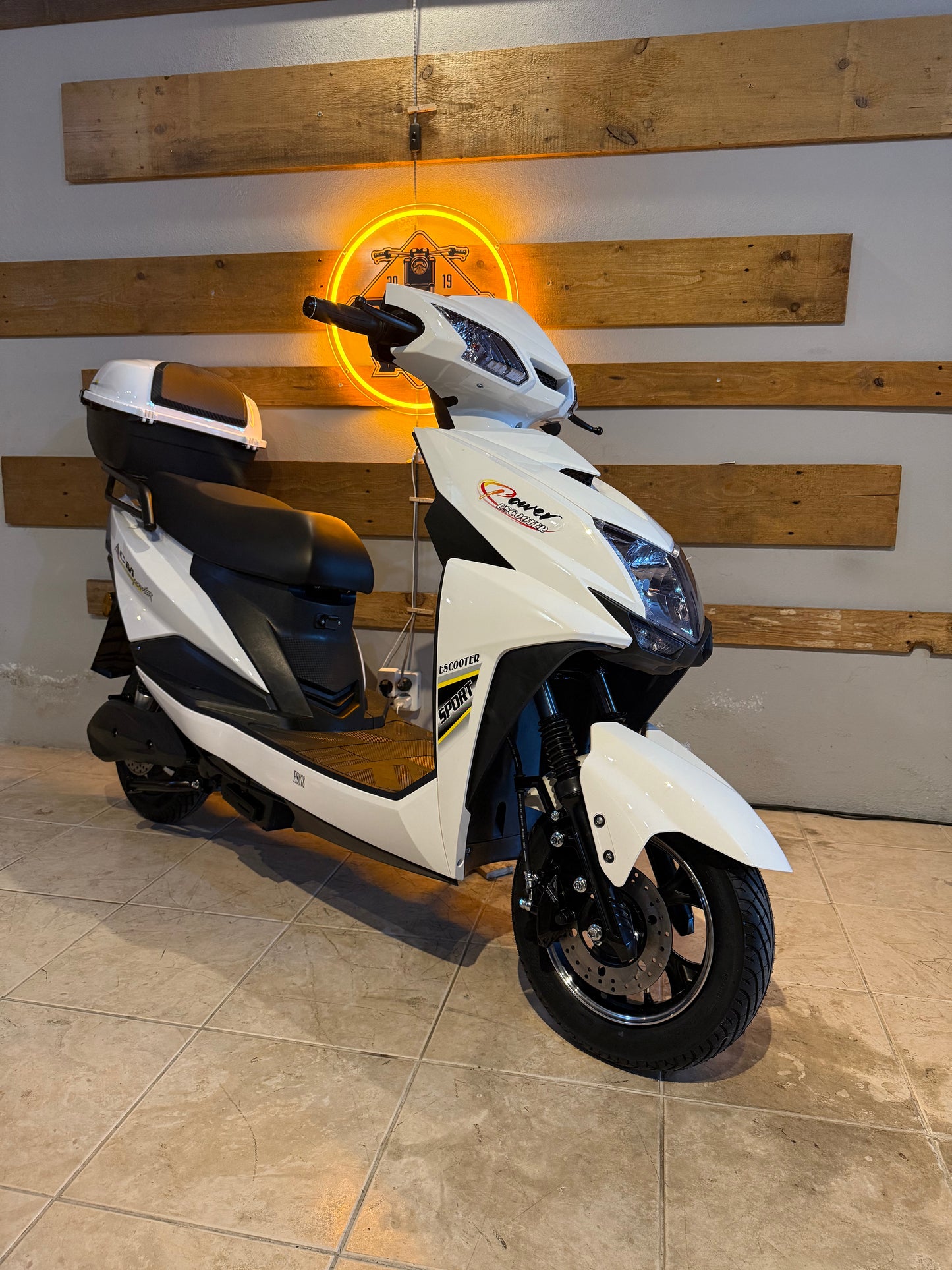 ACM Power ES-078   72V Branco