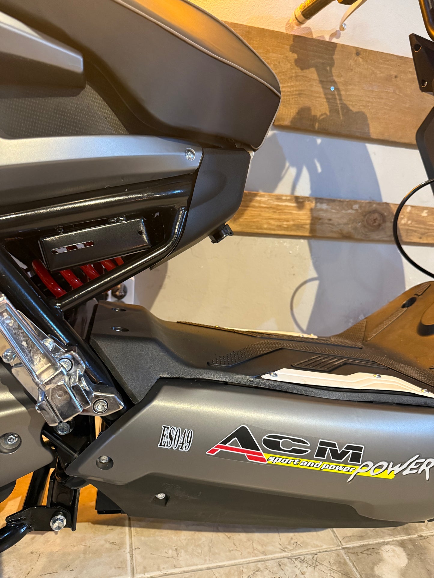 ACM Power ES049 Litio 72v 20 ah Scooter Elétrica
