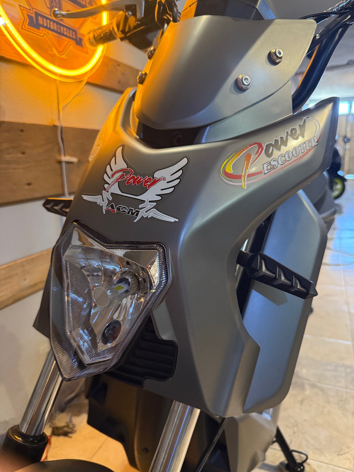 ACM Power ES049 Litio 72v 20 ah Scooter Elétrica