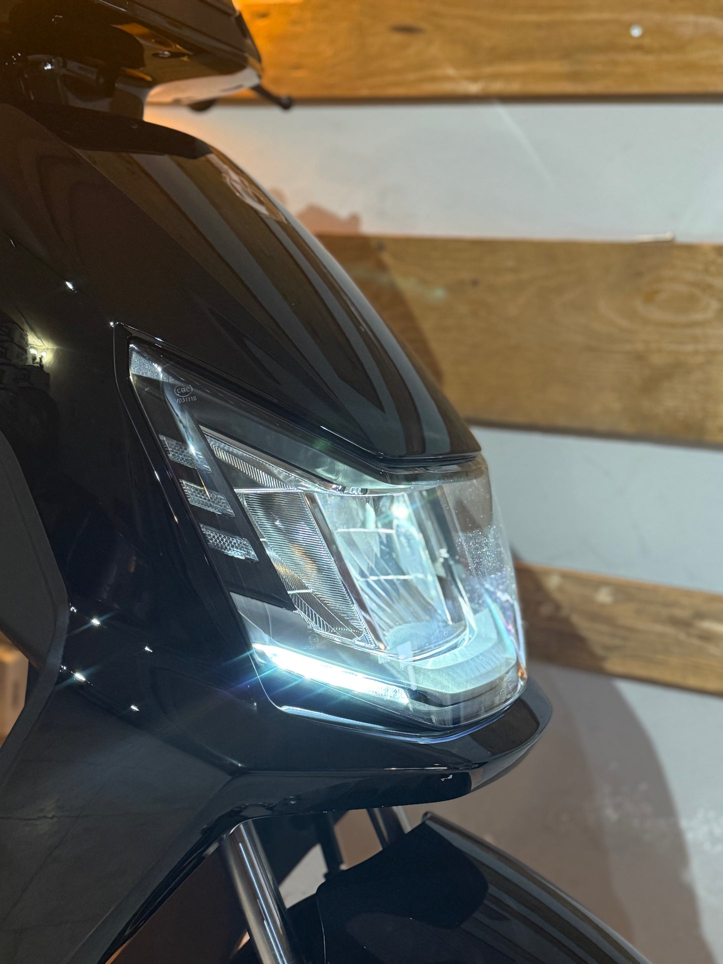 Scooter Elétrica NeoVolt We-Ride Preto 72V