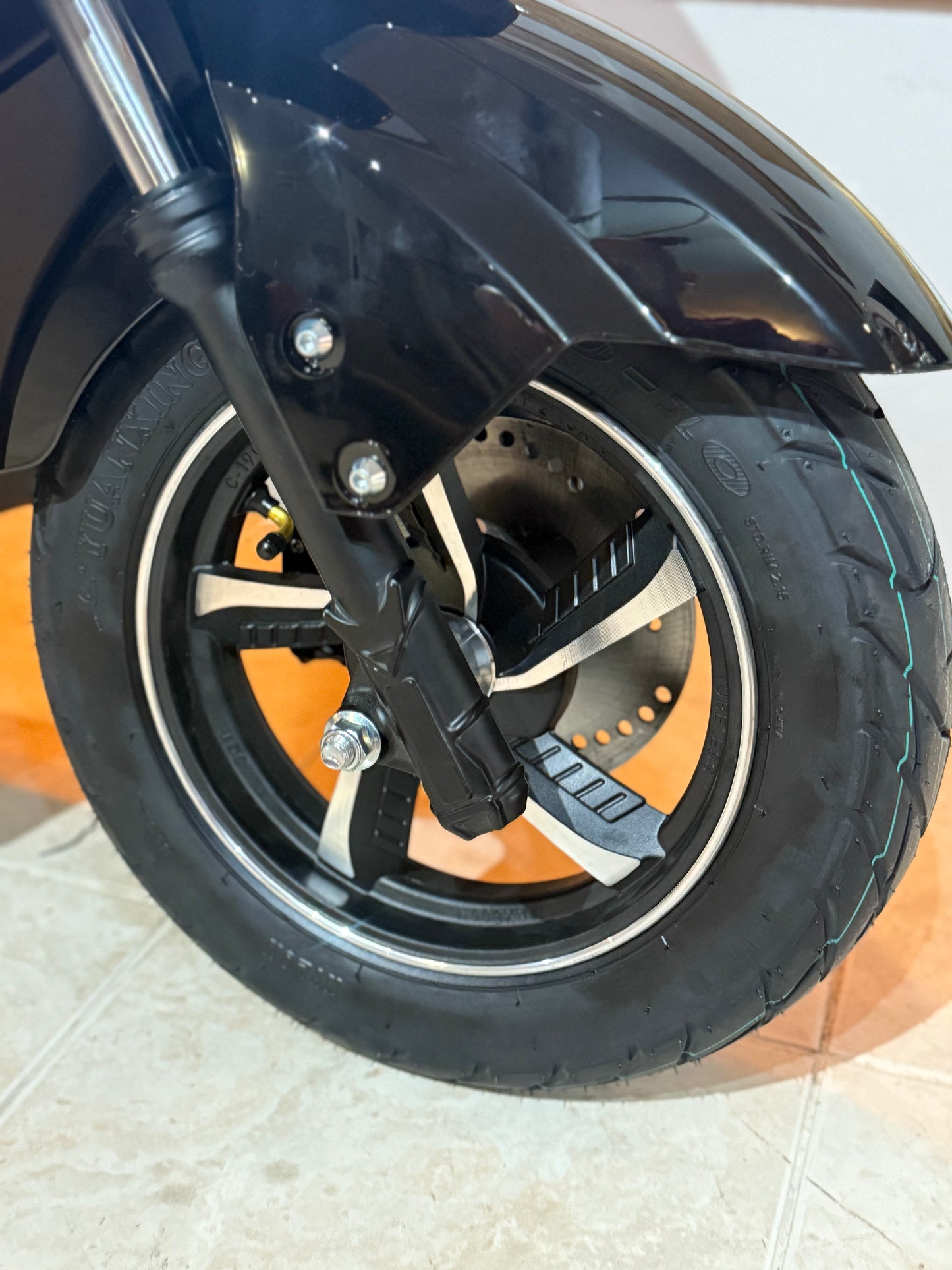 Scooter Elétrica NeoVolt We-Ride Preto 72V