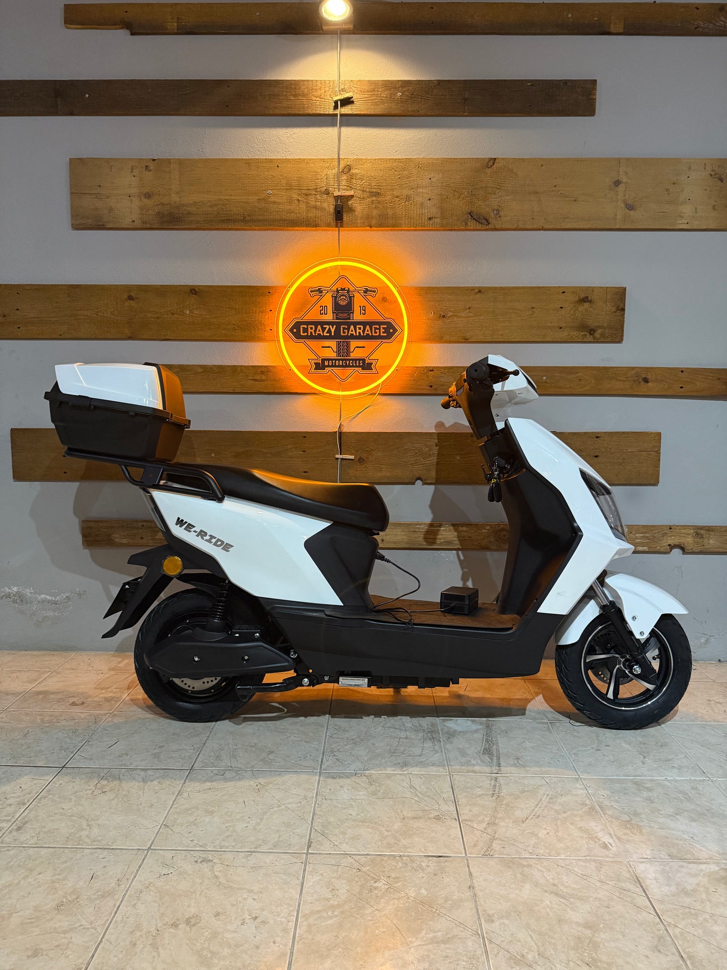 Scooter Elétrica NeoVolt We-Ride Branco 72V