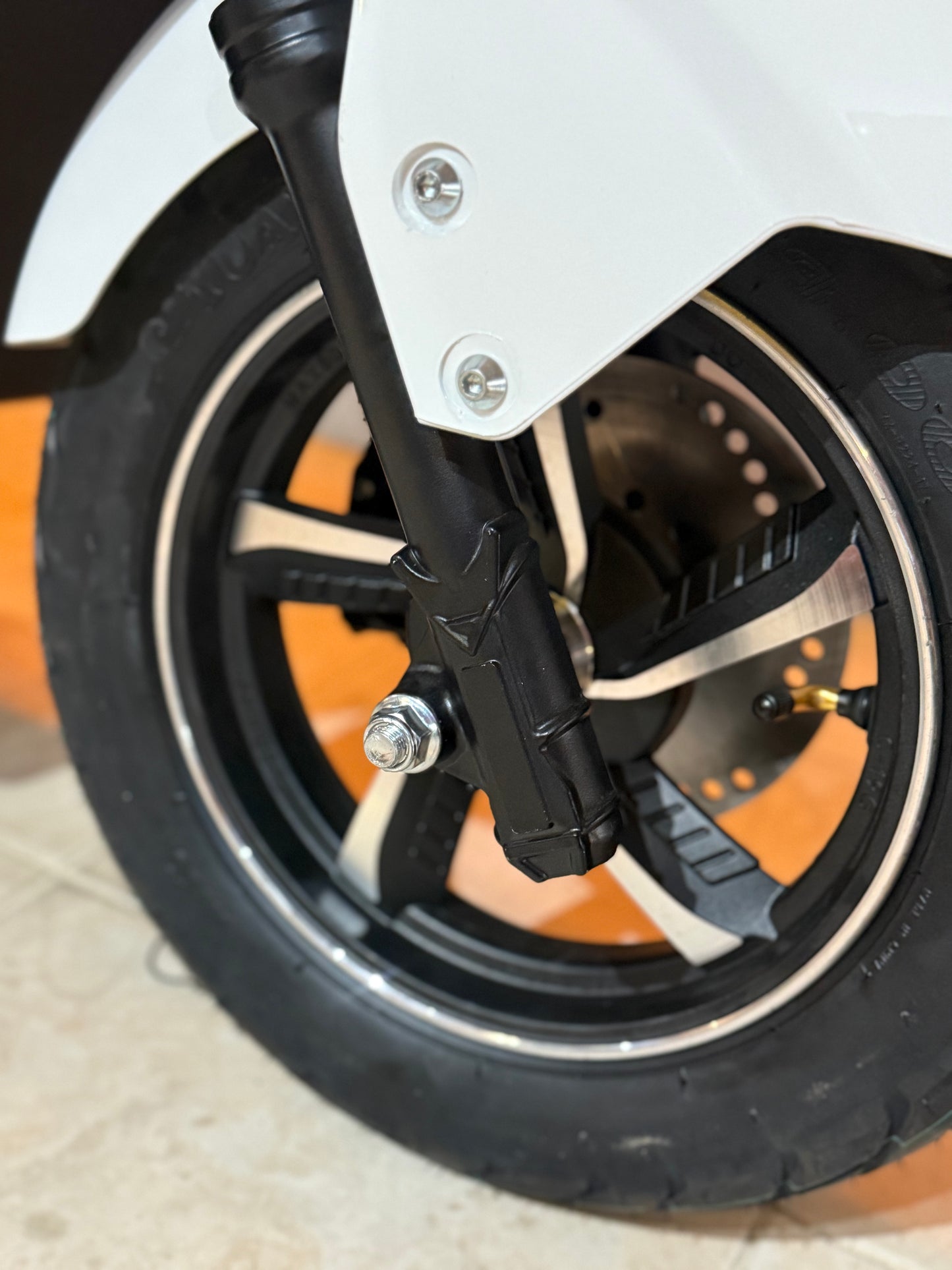 Scooter Elétrica NeoVolt We-Ride Branco 72V