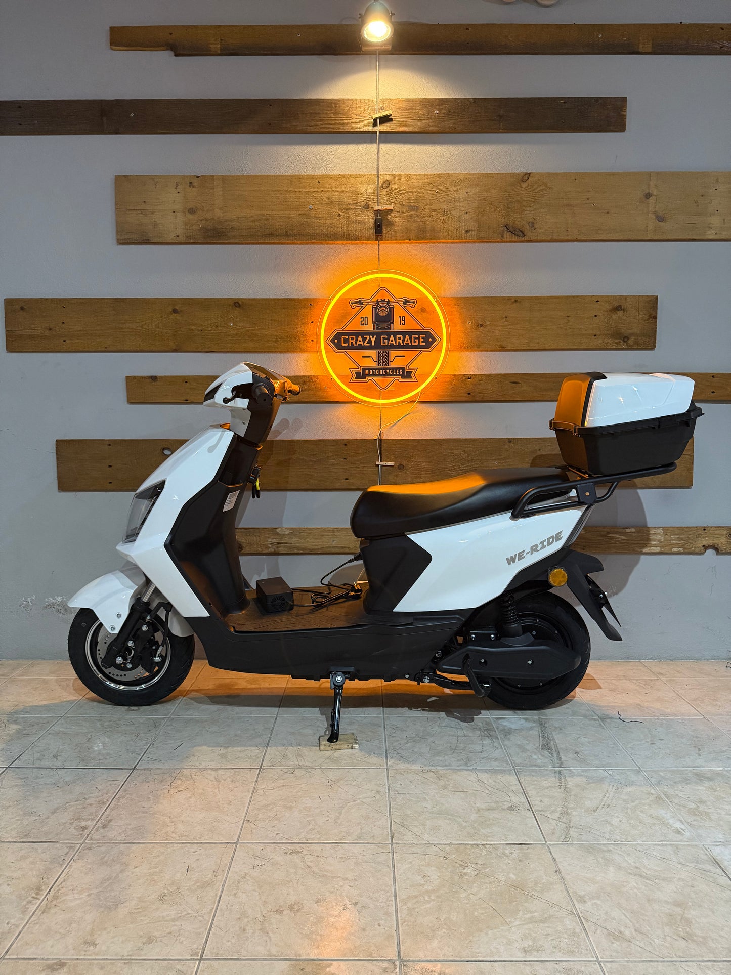 Scooter Elétrica NeoVolt We-Ride Branco 72V