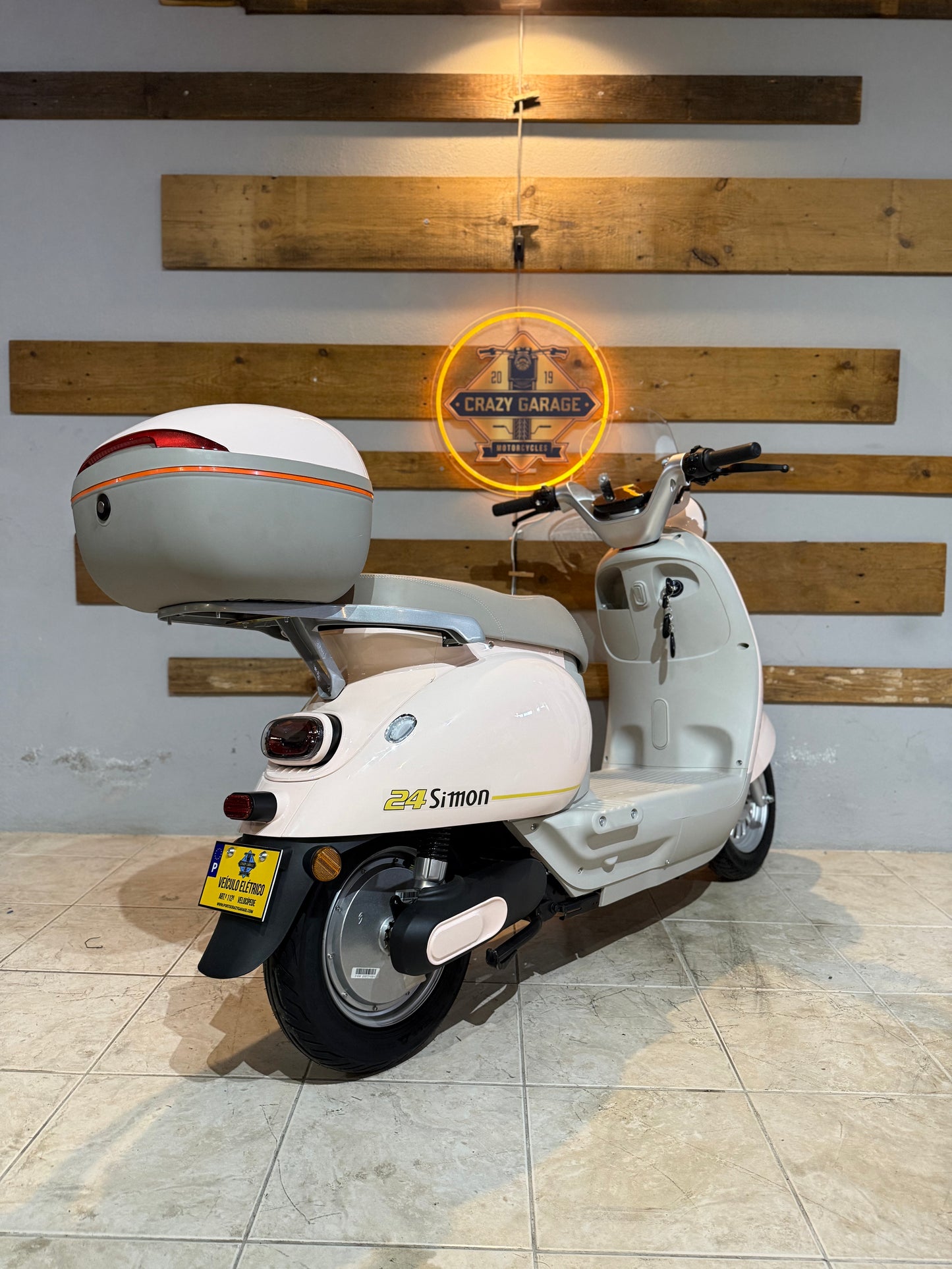 XEC Simon 24