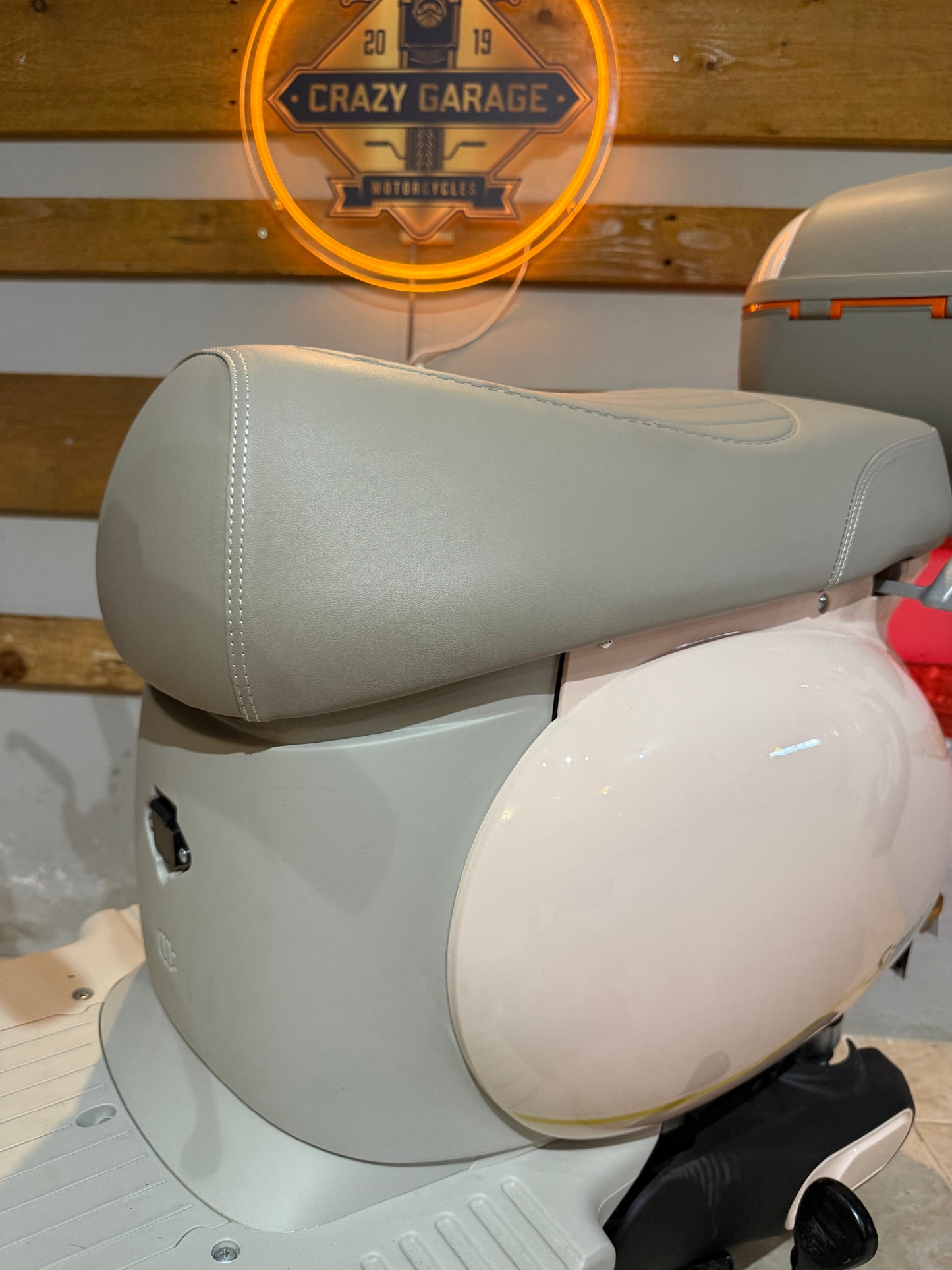 XEC Simon 24