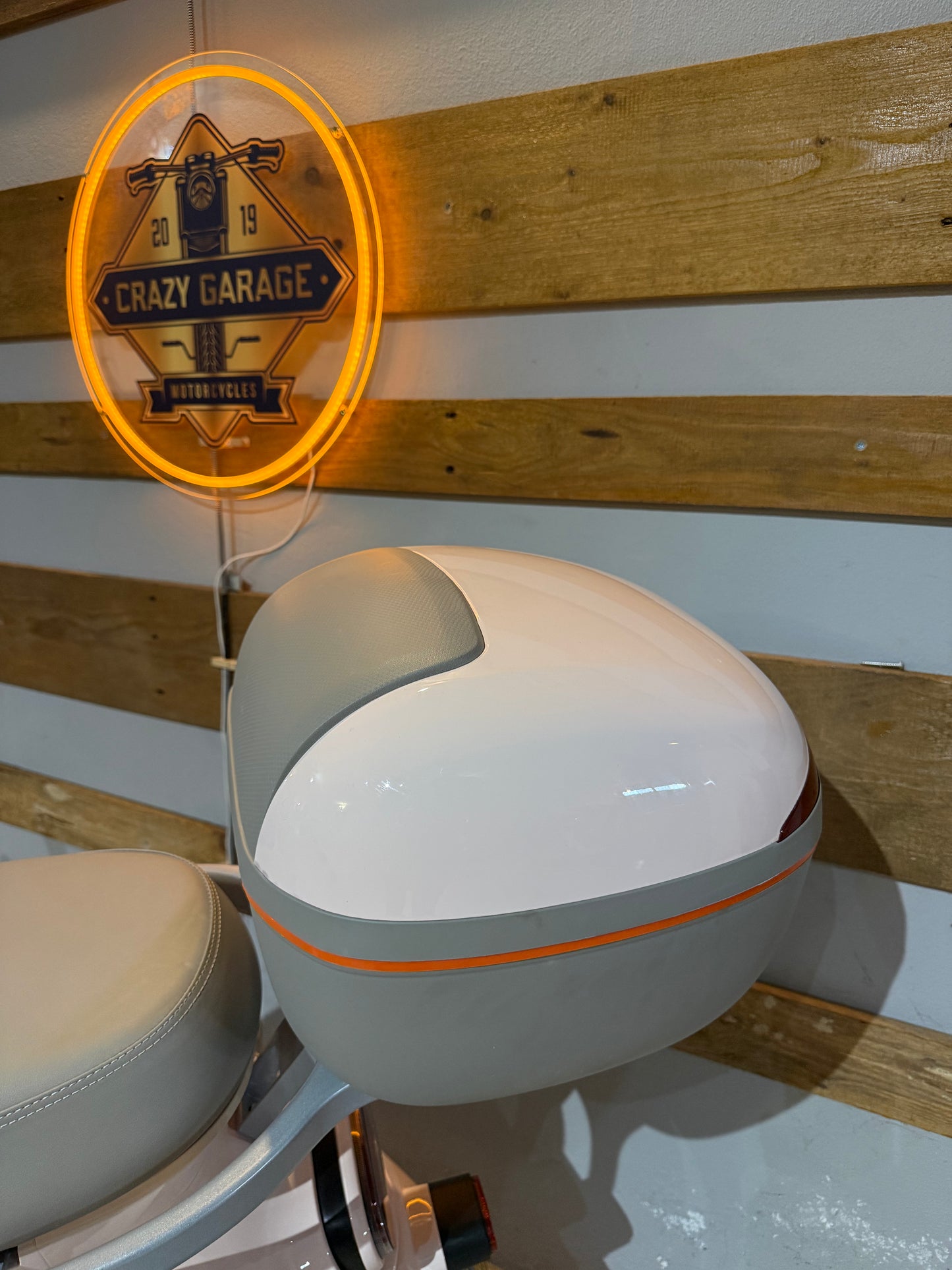 XEC Simon 24