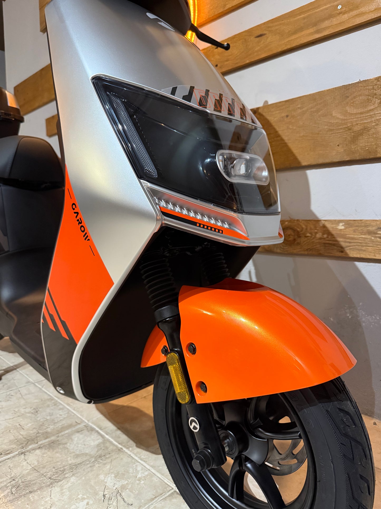 Scooter Elétrica Garow TZ100 72V