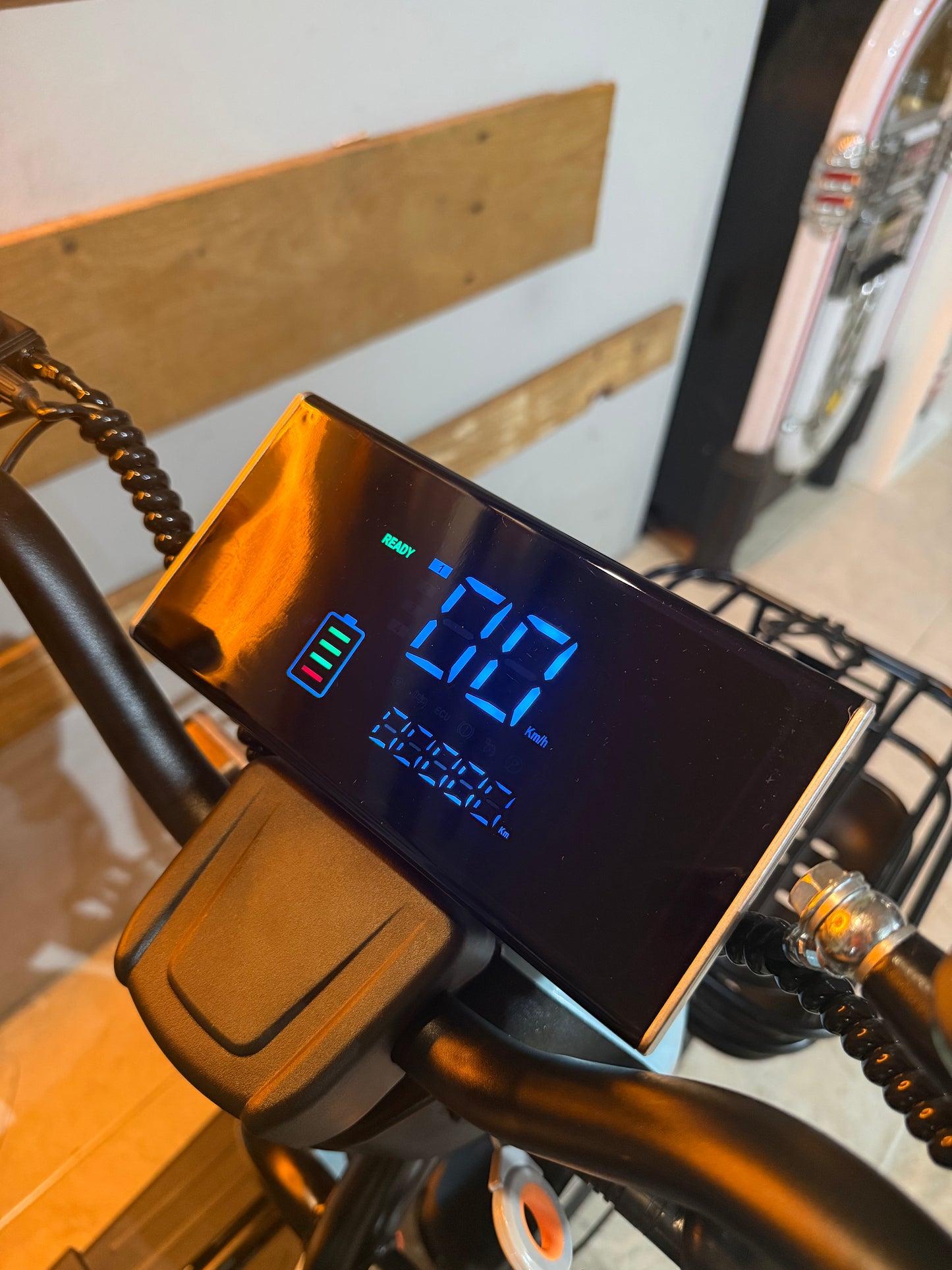 Triciclo elétrico Seventeen Luuk