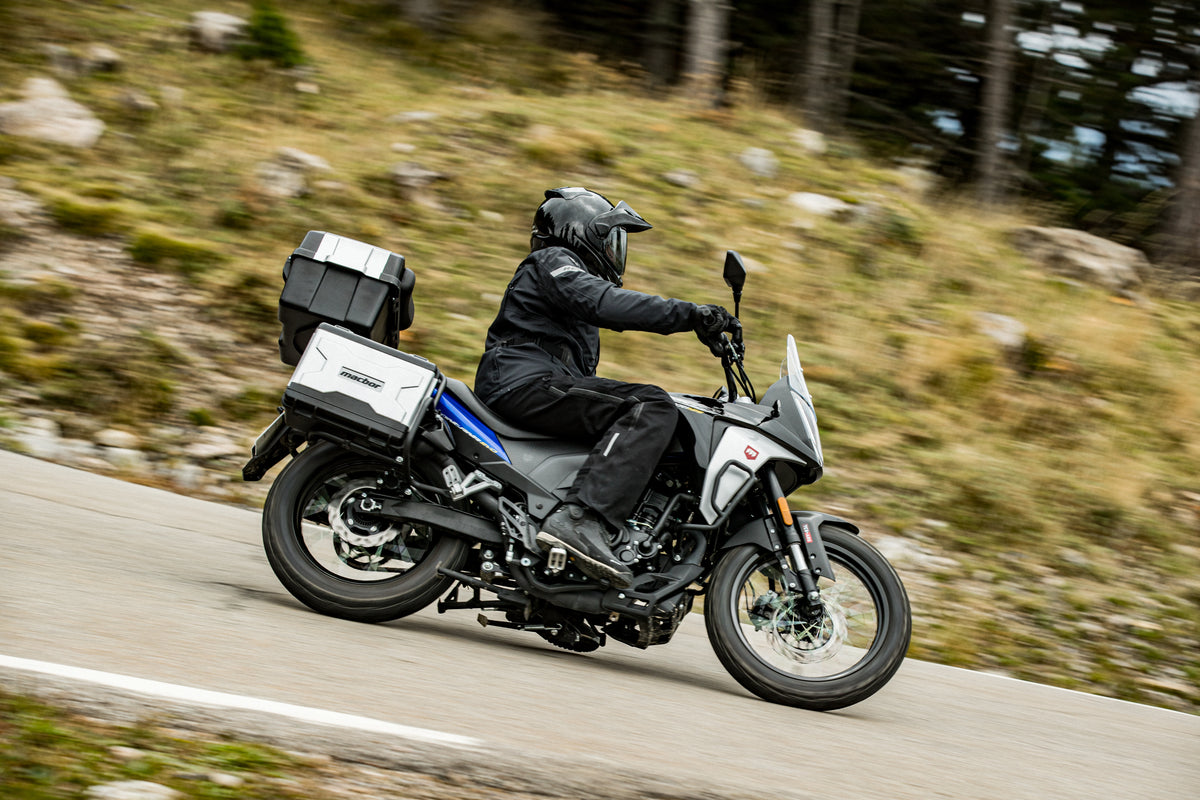 Macbor Montana Xr1 125 (oferta de 3 malas)