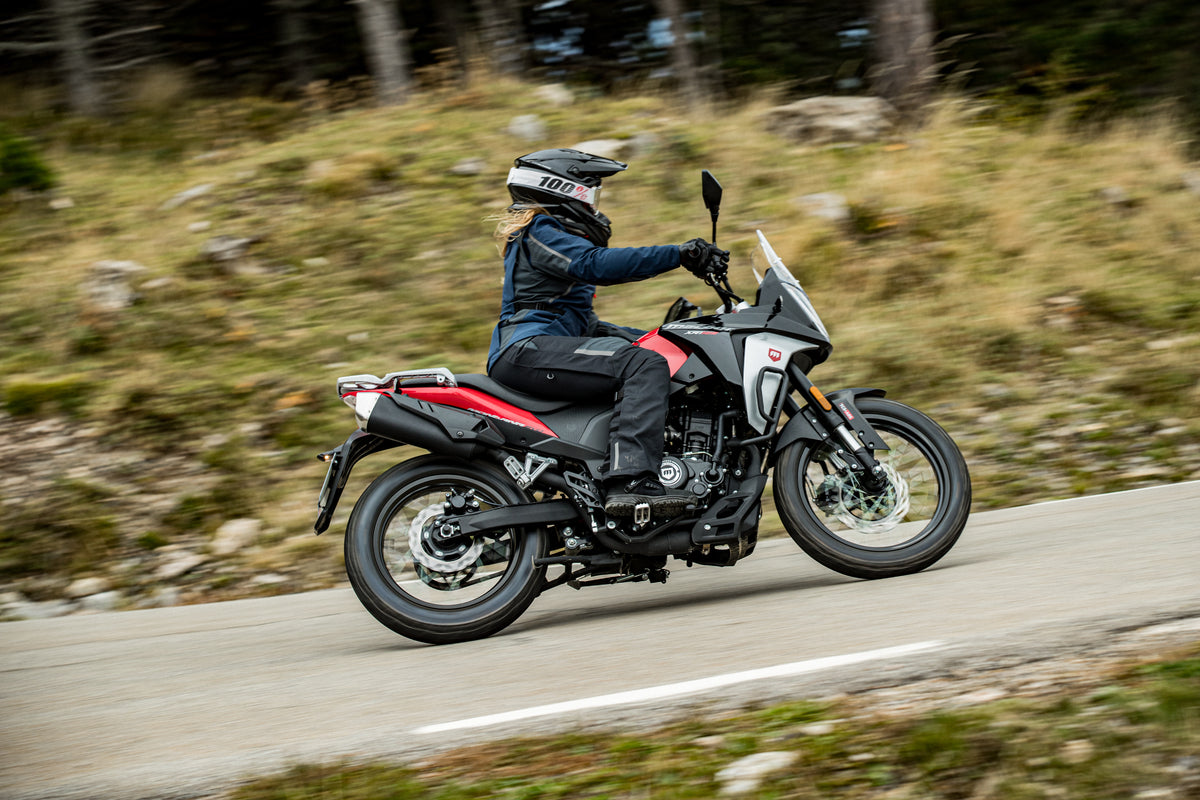 Macbor Montana Xr1 125 (oferta de 3 malas)