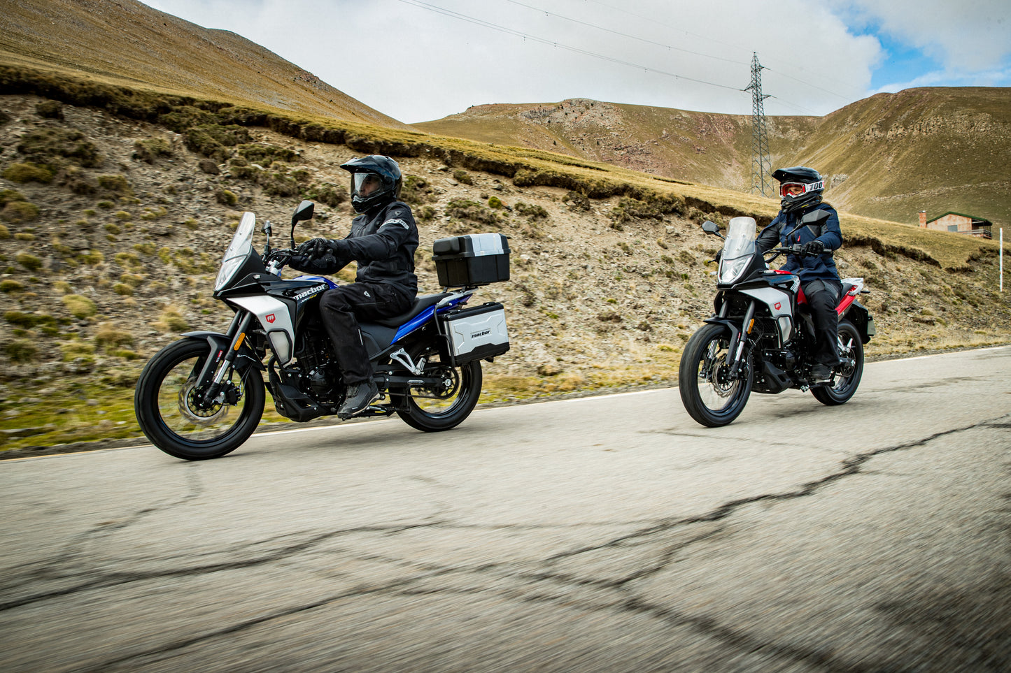 Macbor Montana Xr1 125 (oferta de 3 malas)
