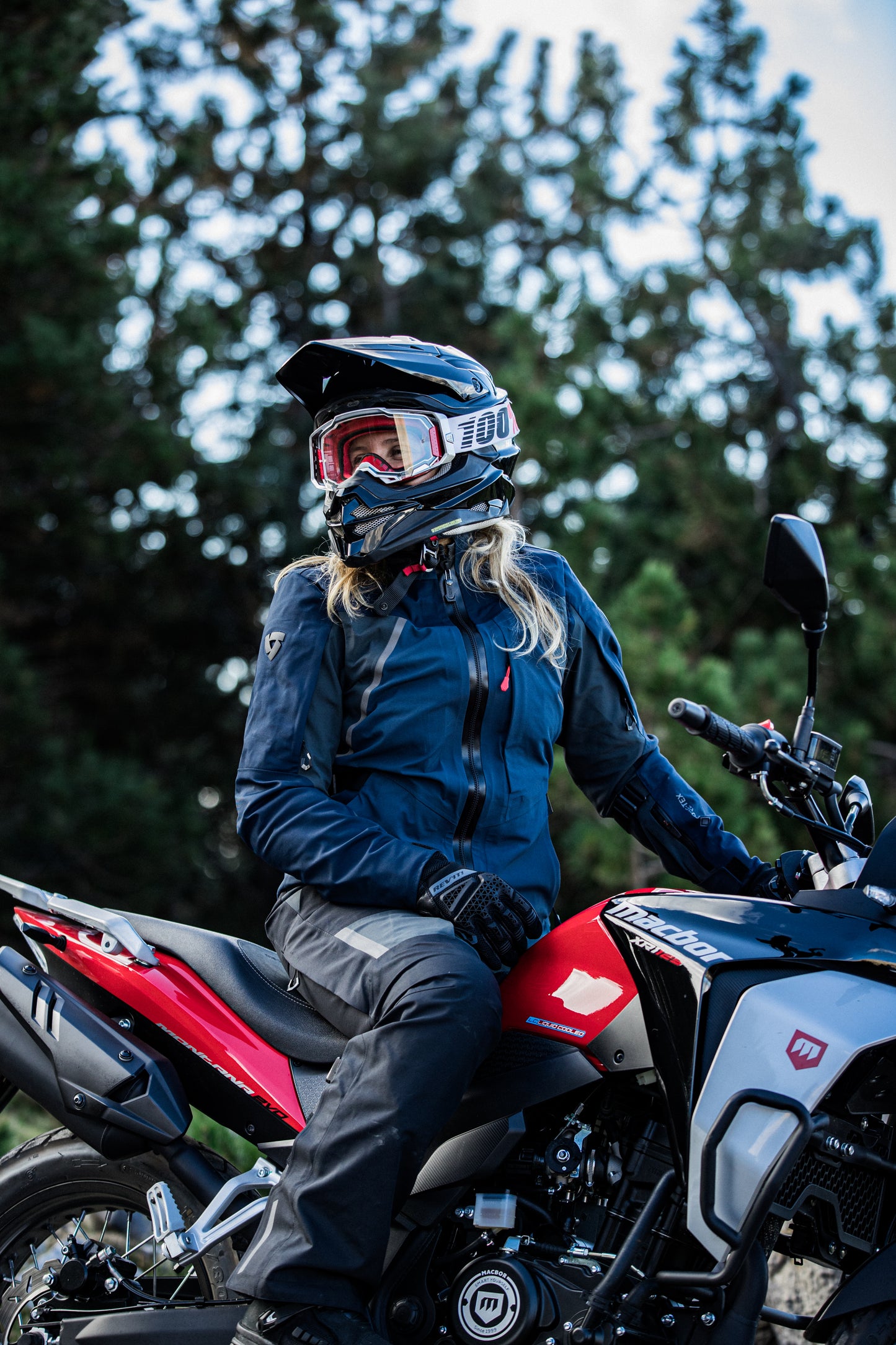 Macbor Montana Xr1 125 (oferta de 3 malas)