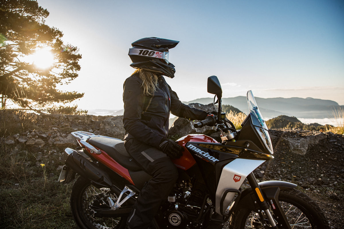 Macbor Montana Xr1 125 (oferta de 3 malas)