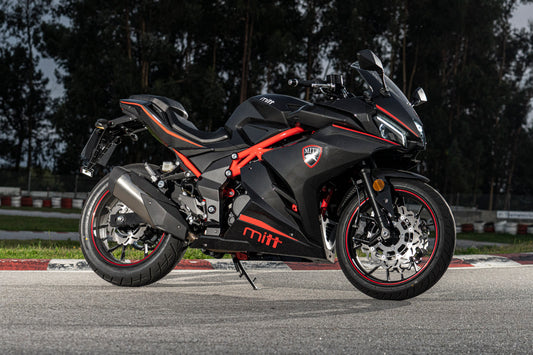 Mitt GP 125 Carbon